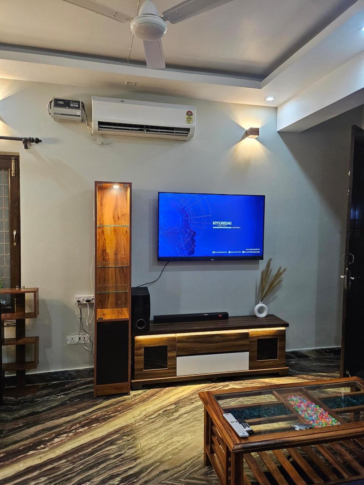 Asten 2bhk Vasant Kunj South Delhi