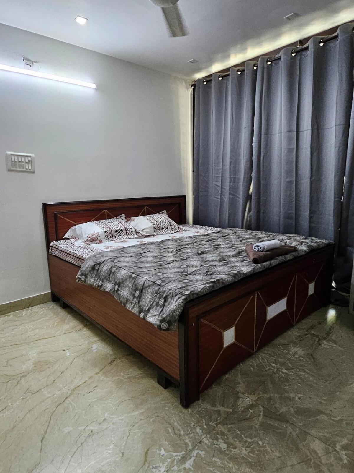 Asten 2bhk Vasant Kunj South Delhi New Delhi