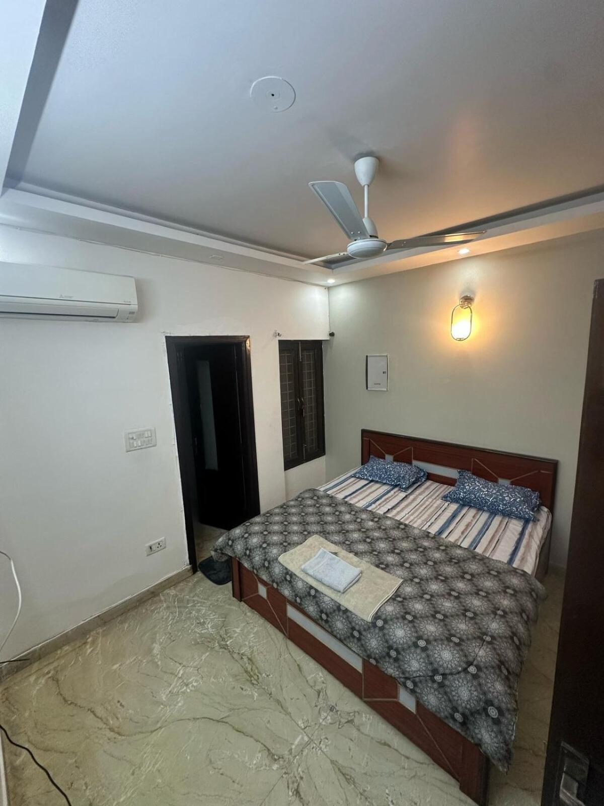 Asten 2bhk Vasant Kunj South Delhi Apartment *